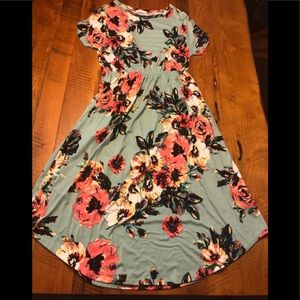 Women’s reborn j short sleeve midi floral dress